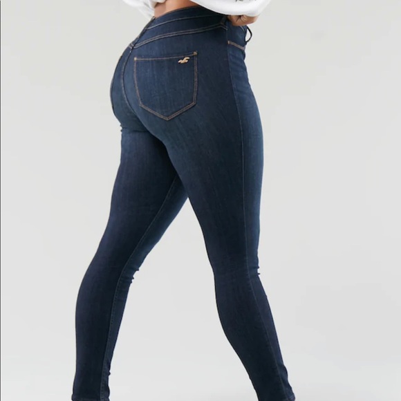 Hollister Jeans - Picture 2 of 5